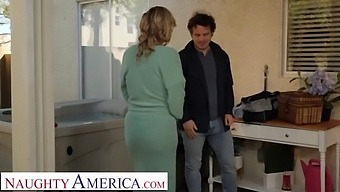 Lemonade Leads To Steamy Encounter With Repairman For Busty Blonde Rachael Cavalli