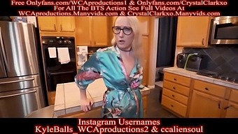 Stepmom'S Provocative Display For Her Son In Cfnm And Mature Video