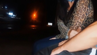 Дръзък Акт: Мигащи Непознати В Автобуса - Ще Доведе Ли До Положителен Отговор?