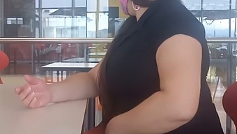 O Nenorocire Anală Neintenționată Duce La O Întâlnire Fierbinte Și La Un Climax Exploziv