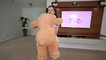 Pov Video Of Young Girl Dominated And Squirting In Revenge