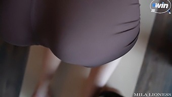 Unplanned Encounter: Stepsister'S Yoga Routine Interrupted By Passionate Sex And Intense Orgasm